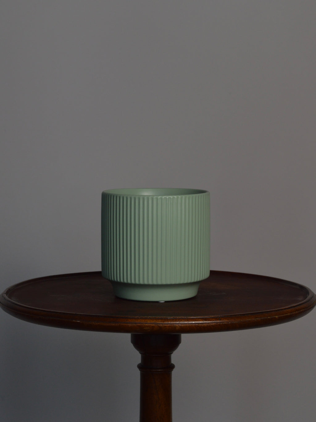 Green Minimalist Ceramic Pot