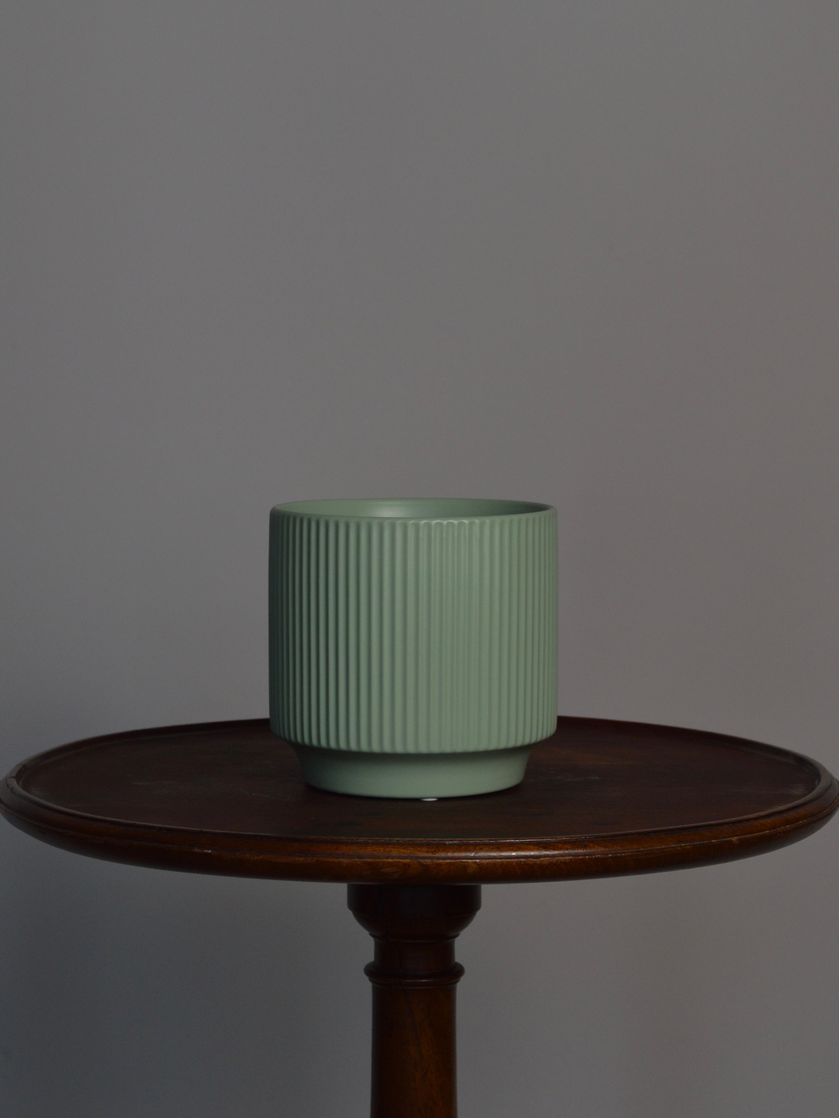 Green Minimalist Ceramic Pot